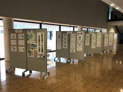 甑葉プラザぬりえ展示