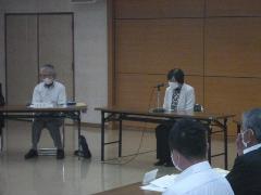 検討委員会の様子