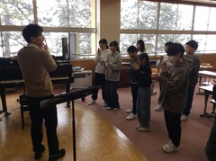 歌3