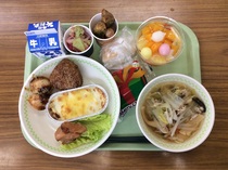 給食1