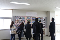 写真　式後の様子1