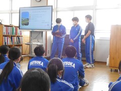 写真　発表の様子1