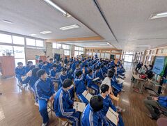 写真　授業を受ける様子