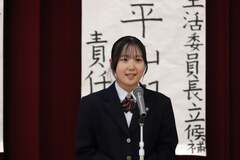 写真 生徒会役員演説の様子5