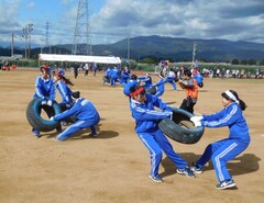 写真　3年女子の競技