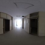 管理棟1F更衣室前廊下2