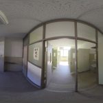教室棟1F女子トイレ1